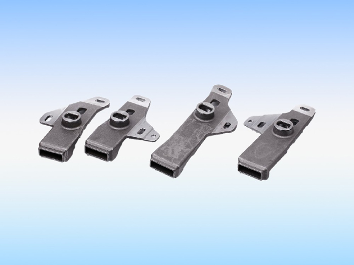 صب فورد تحت السرير